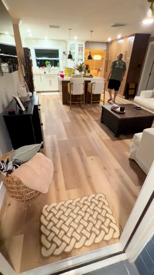 Stainmaster Tenwick Oak Vinyl – Lake Park preview