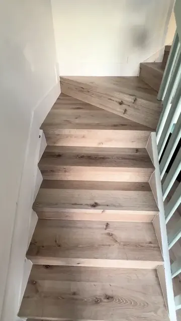Harvest 8mm Vinyl + Stairs – Miami