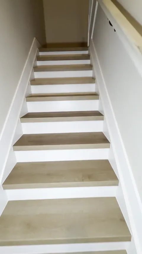 Sevilla Oak 8mm Vinyl – Palm Beach Gardens preview