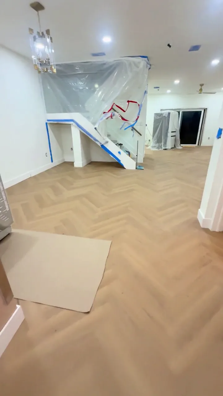 Tuscany Herringbone Vinyl – Miramar